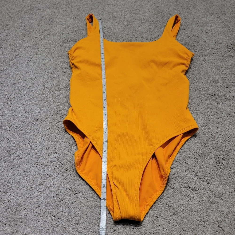 Athleta Cloudbreak‎ Orange Ribbed One-Piece Swimsuit